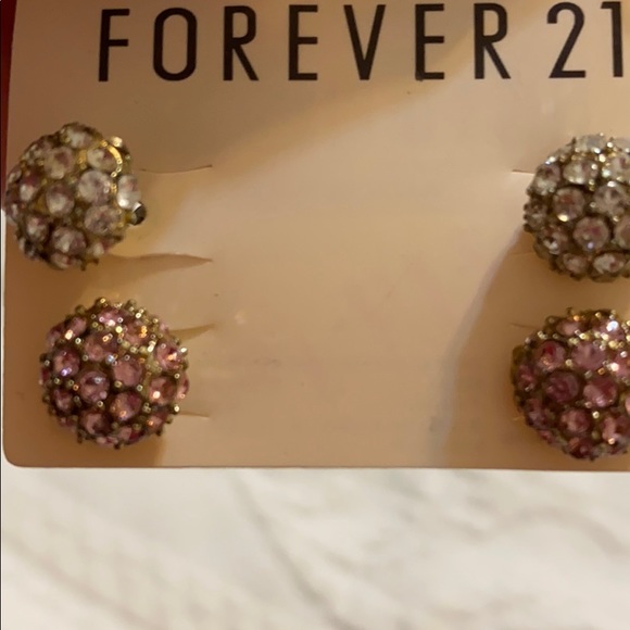 earrings - Picture 2 of 4